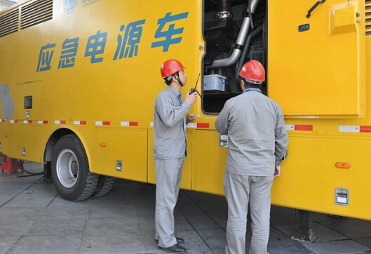 扶风如何清理被灰尘覆盖的机油散热器？